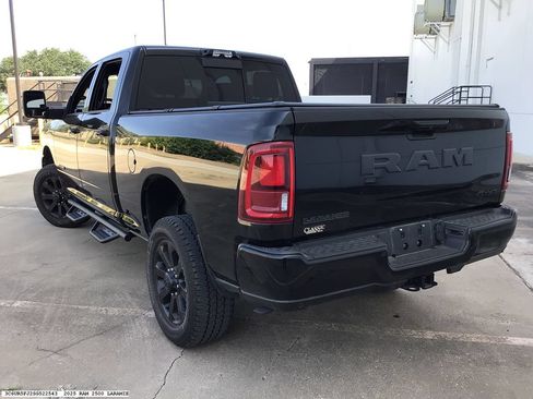 Used 2025 RAM 2500 Laramie w/ Night Edition AWD/4WD image 6