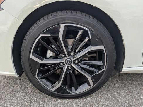 Used 2023 Nissan Altima 2.5 SR image 10