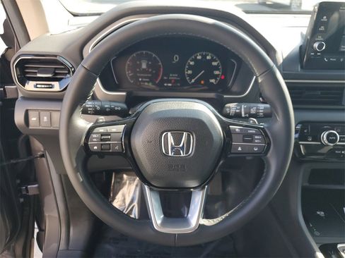 Used 2025 Honda Pilot EX-L image 23