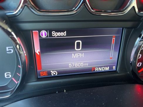 Used 2015 GMC Sierra 2500 SLT w/ Driver Alert Package image 10