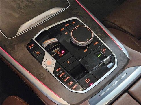 Certified 2023 BMW X7 xDrive40i w/ Climate Comfort Package image 11