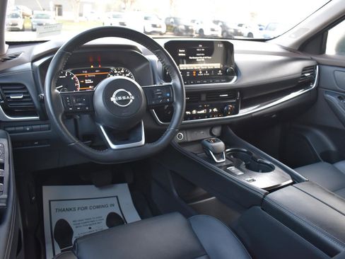 Used 2023 Nissan Rogue SL w/ SL Premium Package image 29