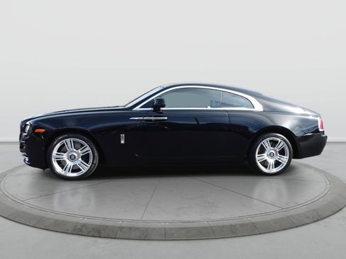 Used 2015 Rolls-Royce Wraith RWD image 3