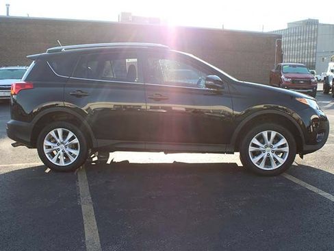 Used 2015 Toyota RAV4 Limited w/ Technology Package AWD/4WD image 4