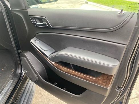 Used 2020 Chevrolet Tahoe LT RWD image 43