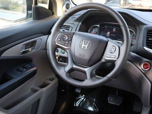 Used 2019 Honda Pilot LX image 22