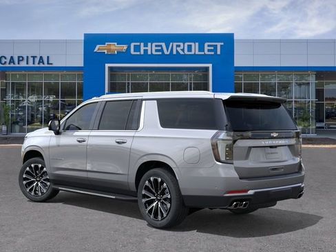 New 2026 Chevrolet Suburban High Country AWD/4WD image 3