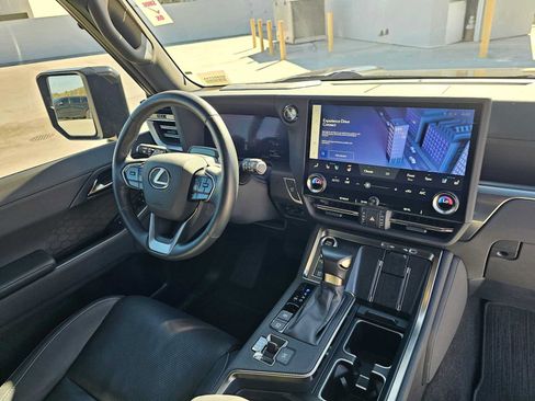 Certified 2025 Lexus GX 550 w/ Cold Area Package AWD/4WD image 11