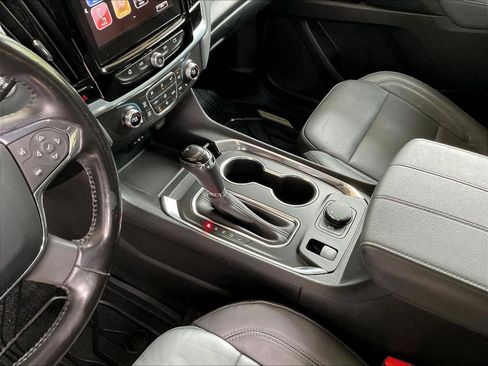 Used 2019 Chevrolet Traverse LT w/ LPO, Floor Liner Package FWD image 17