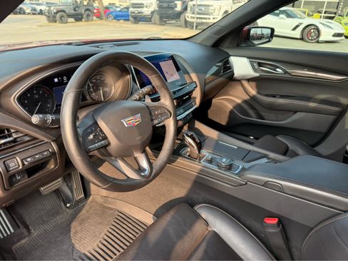 Used 2020 Cadillac CT5 V w/ Premium Package RWD image 7