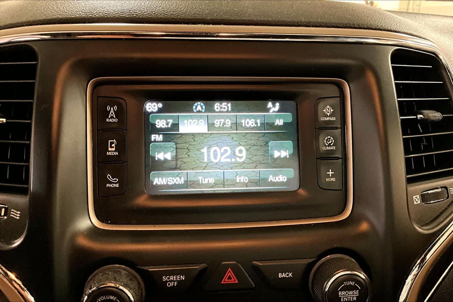 Used 2017 Jeep Grand Cherokee Limited RWD image 28