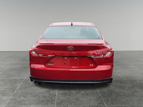 Certified 2025 Toyota Camry SE FWD image 6