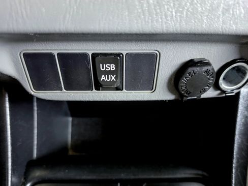 Used 2015 Toyota Tacoma PreRunner w/ TRD Sport Package image 27