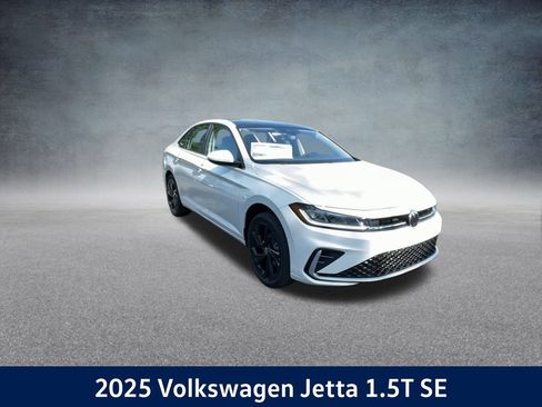 New 2025 Volkswagen Jetta SE image 3