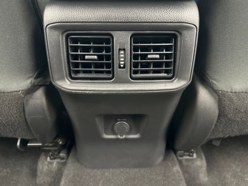 Used 2024 Toyota RAV4 LE image 19