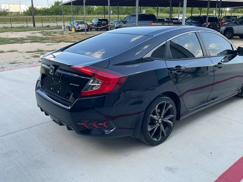 Used 2019 Honda Civic Sport image 7