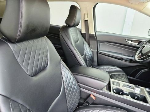 Used 2024 Ford Edge Titanium AWD/4WD image 14