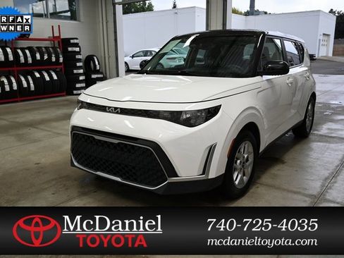 Used 2023 Kia Soul S image 1