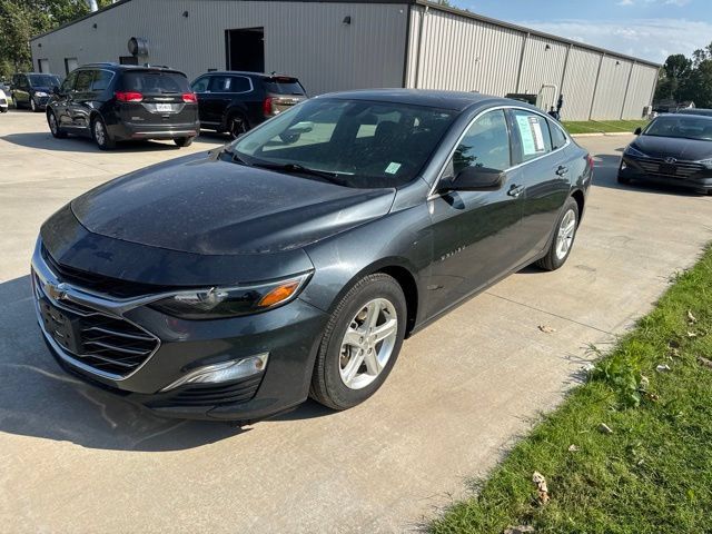 Used 2020 Chevrolet Malibu LS FWD image 1
