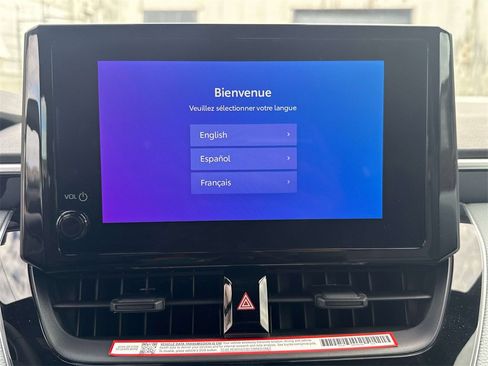 Used 2025 Toyota Corolla SE image 17