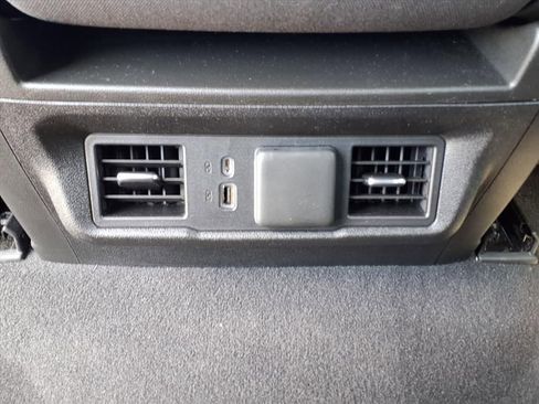 Used 2024 Chevrolet Silverado 1500 LT image 16