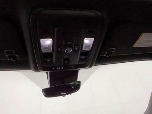 Used 2023 Chevrolet Tahoe High Country w/ Advanced Technology Package AWD/4WD image 34