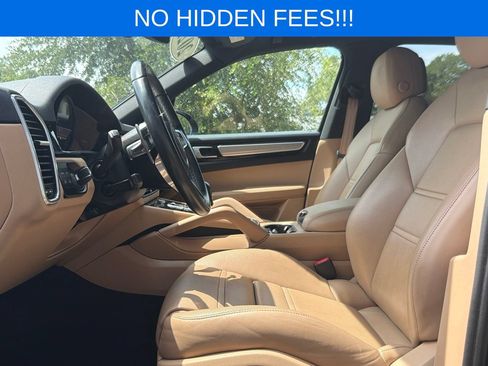 Used 2022 Porsche Cayenne Platinum Edition AWD/4WD image 15