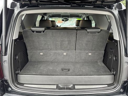 Used 2018 Chevrolet Tahoe LT w/ Luxury Package image 17