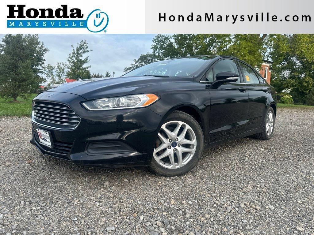 Used 2016 Ford Fusion SE FWD image 1