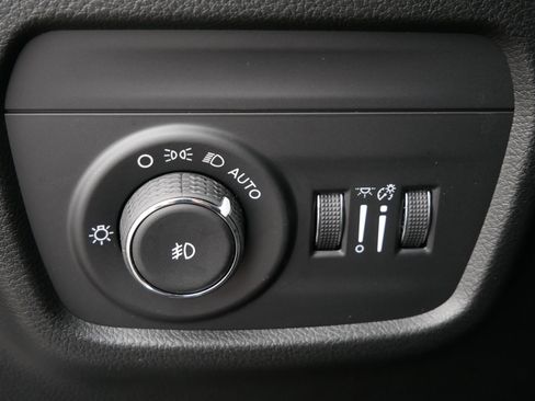 New 2026 Jeep Grand Cherokee Limited Reserve image 14