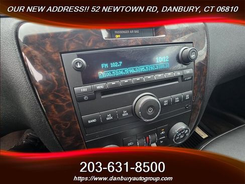 Used 2014 Chevrolet Impala LTZ FWD image 13