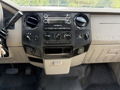 Used 2009 Ford F250 XL image 18
