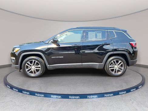 Used 2018 Jeep Compass Latitude w/ Popular Equipment Group FWD image 9