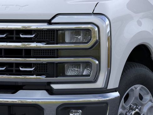New 2026 Ford F250 XLT w/ XLT Premium Package RWD image 19