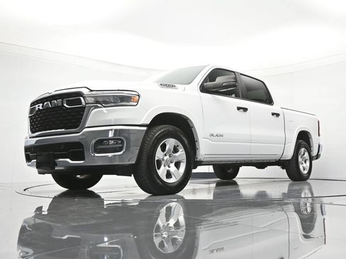 Used 2025 RAM 1500 Big Horn AWD/4WD image 37