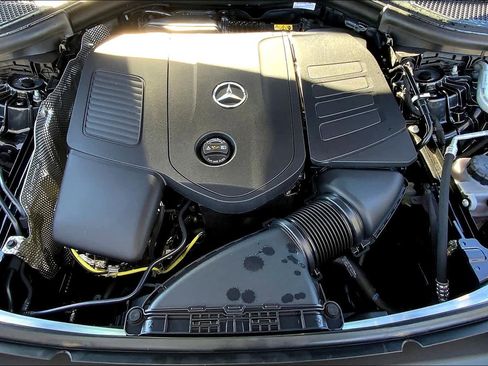 Certified 2025 Mercedes-Benz GLC 300 4MATIC image 20