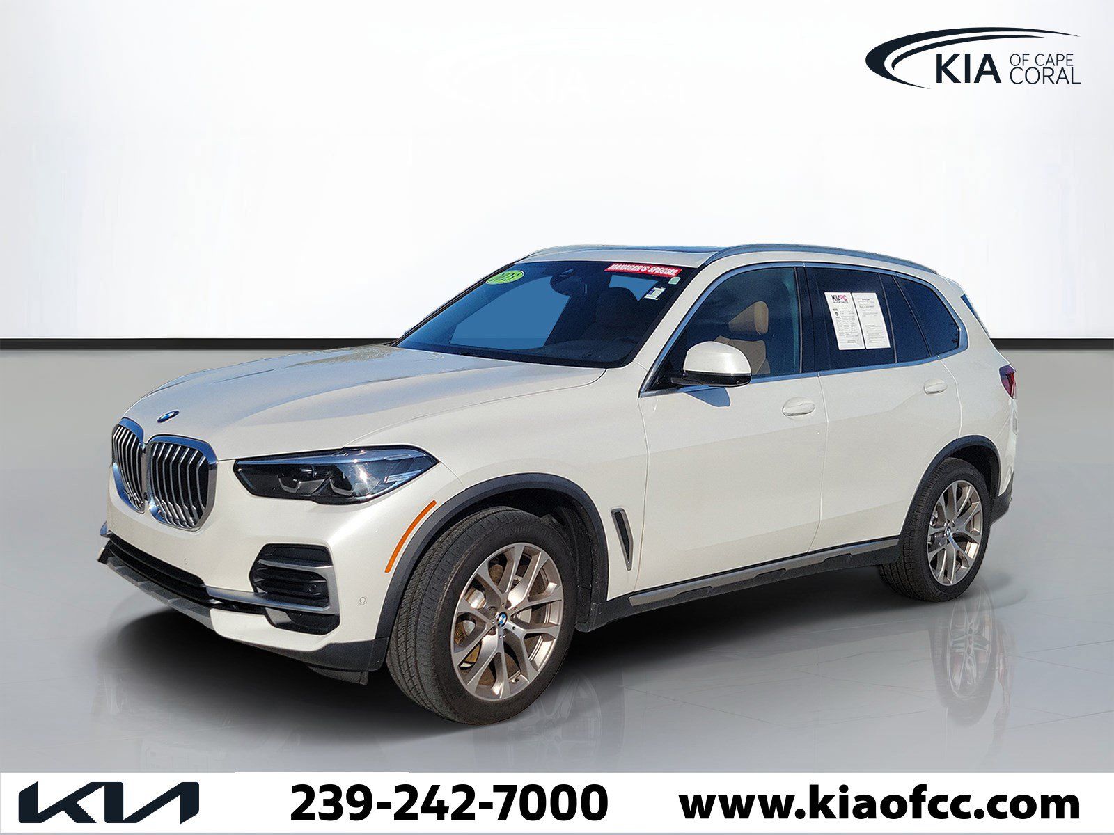 Used 2023 BMW X5 xDrive40i w/ Premium Package AWD/4WD image 3