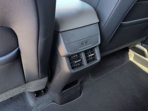 New 2026 Chevrolet Equinox LT w/ Convenience Package II AWD/4WD image 32