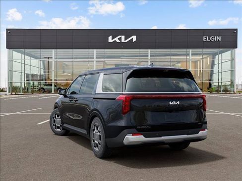 Used 2026 Kia Carnival EX FWD image 4
