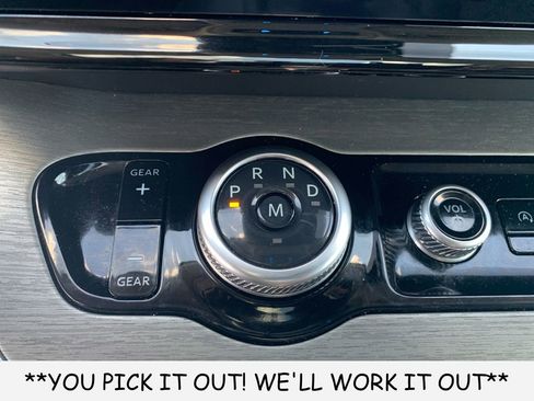 Used 2025 Ford Expedition Platinum AWD/4WD image 21