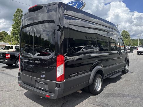 Used 2025 Ford Transit 350 XLT RWD image 5