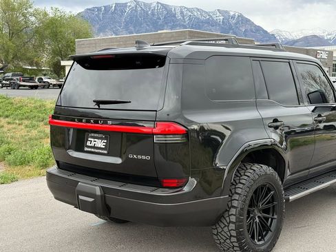 Used 2026 Lexus GX 550 w/ Accessory Package (ZB) AWD/4WD image 10