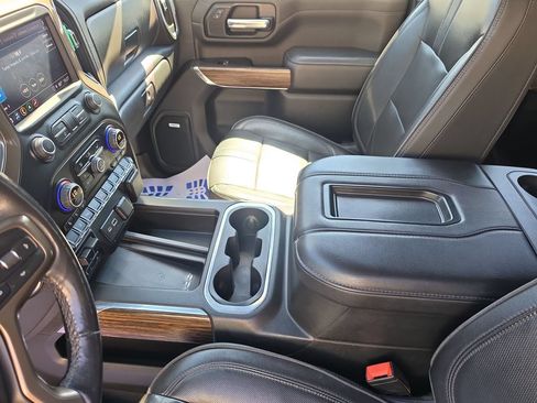 Used 2022 Chevrolet Silverado 3500 High Country w/ Technology Package AWD/4WD image 25