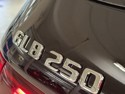 New 2026 Mercedes-Benz GLB 250 4MATIC image 11