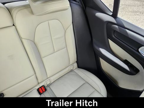 Certified 2023 Volvo XC40 B5 Ultimate w/ Climate Package AWD/4WD image 17