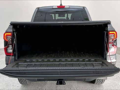 Used 2025 Ford Ranger Lariat w/ Trailer Tow Package image 37