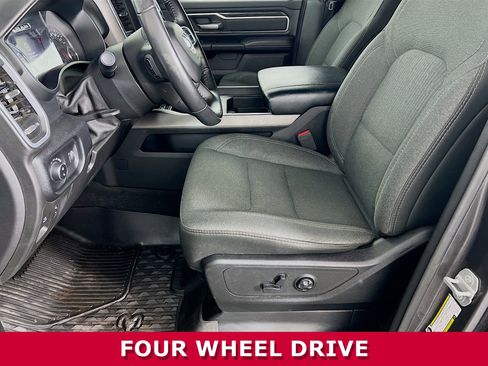 Used 2020 RAM 1500 Big Horn AWD/4WD image 3