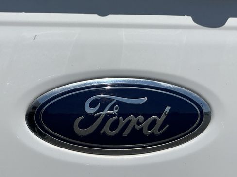Used 2023 Ford F250 Lariat w/ Lariat Ultimate Package AWD/4WD image 26