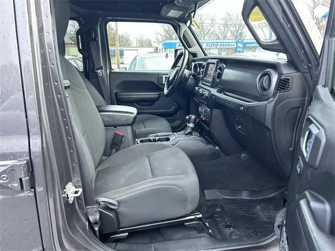Used 2021 Jeep Wrangler Unlimited Sport image 18