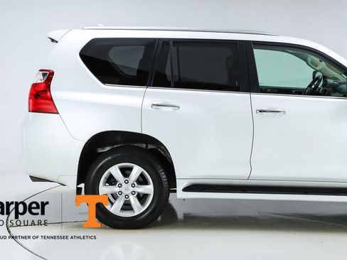 Used 2011 Lexus GX 460 image 51